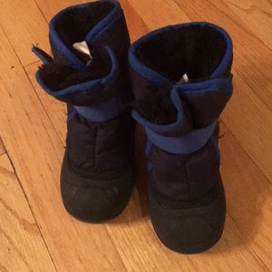 Kids size 6 Kamik Snow Boots